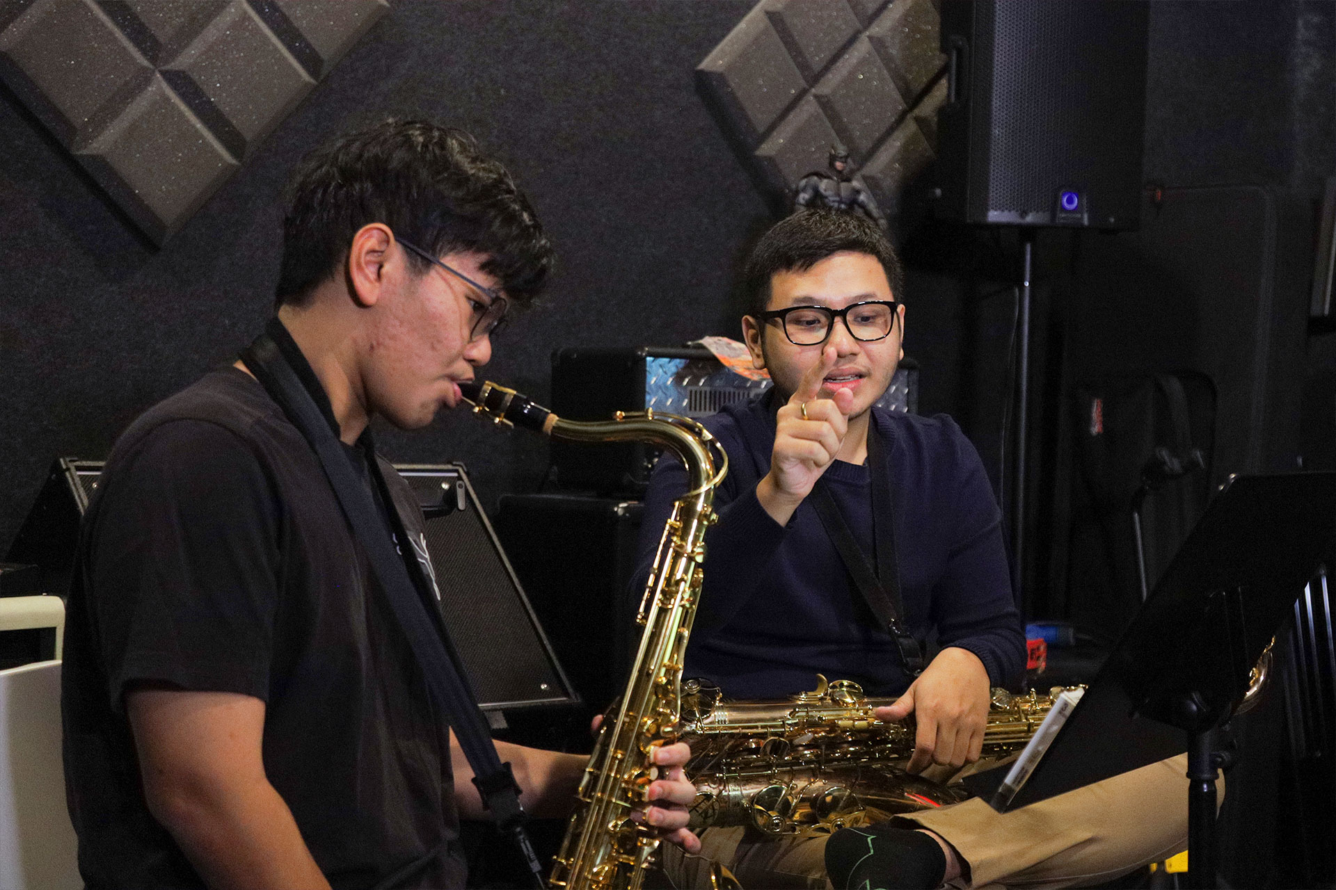 Teacher from Major Music Academy is teaching in Saxophone Lesson