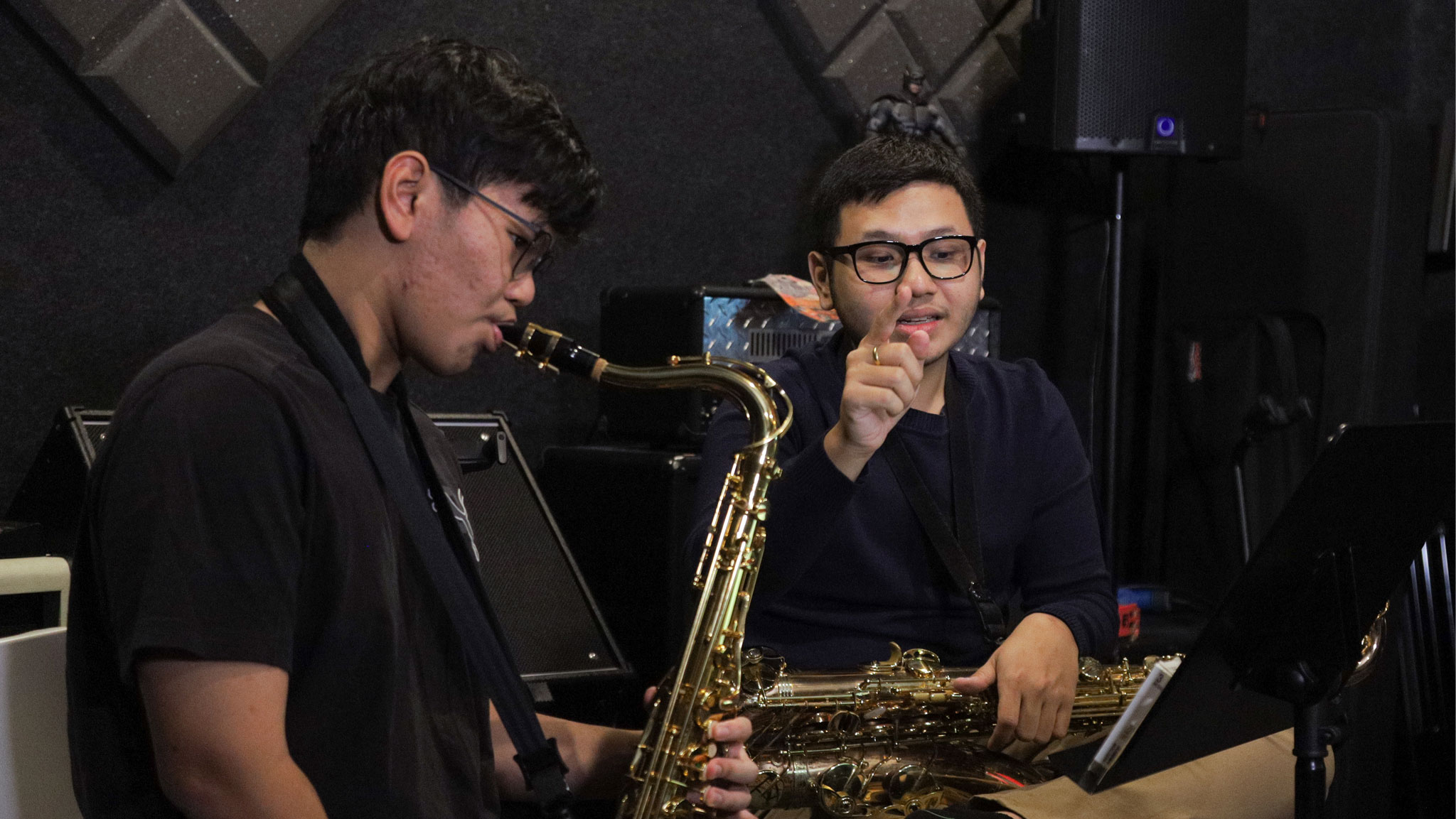 Teacher from Major Music Academy is teaching in Saxophone Lesson